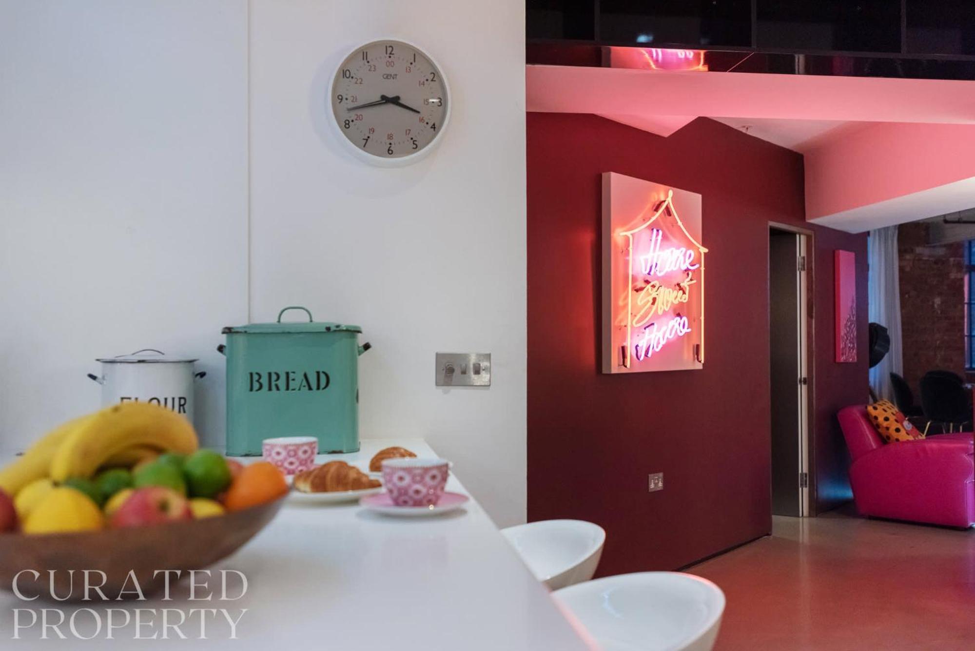 Amazingly Luxurious Loft Apartment, Soho - 3 Bedrooms, 2 Bath & Office London Exterior foto