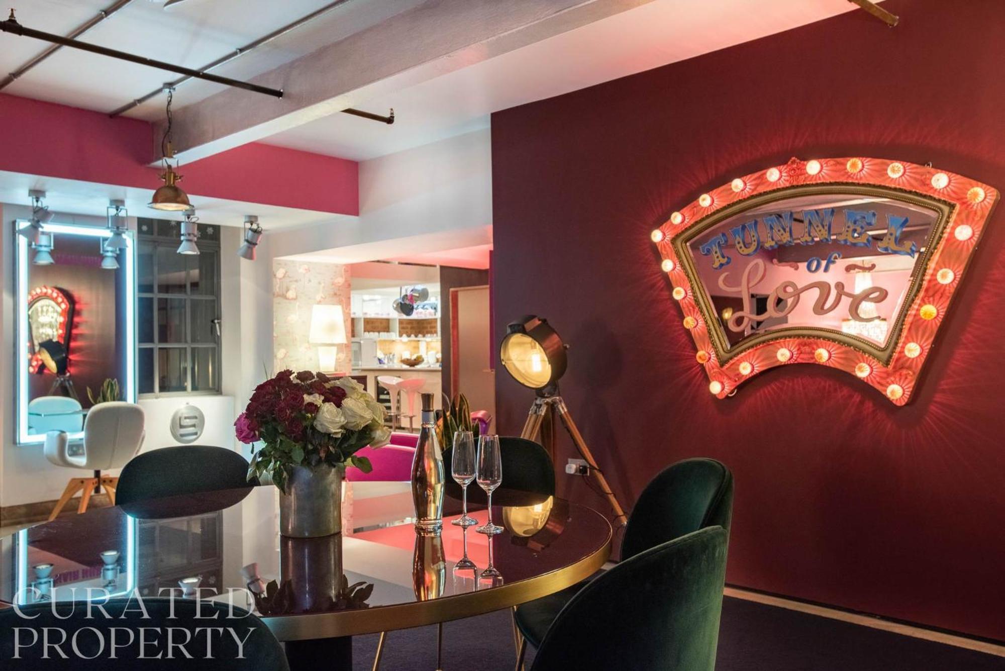 Amazingly Luxurious Loft Apartment, Soho - 3 Bedrooms, 2 Bath & Office London Exterior foto